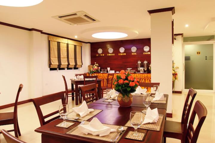 Dining 68 of 75