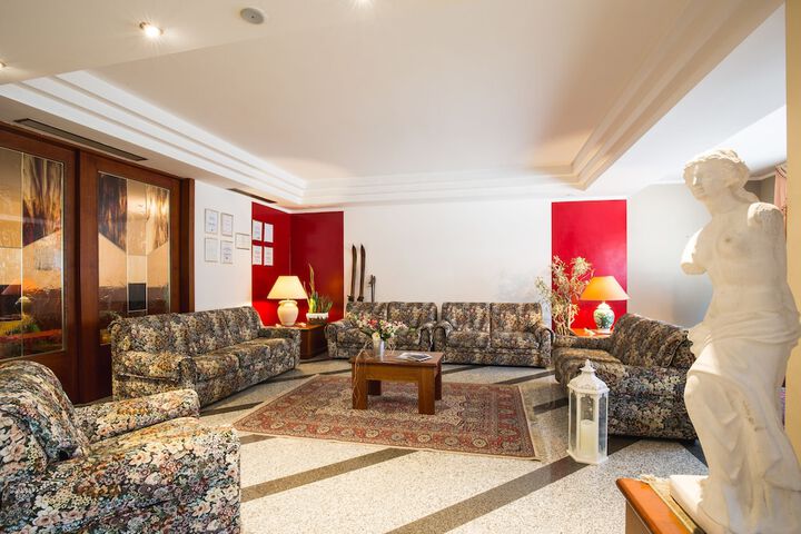 Hotel Interior 2 of 44