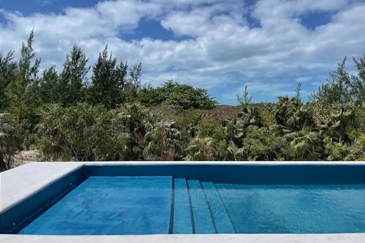 Pool 11 of 19