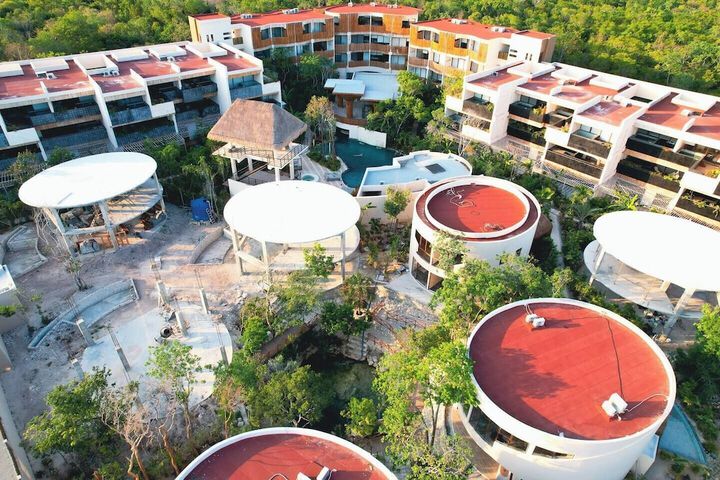 Hotel 63 of 67