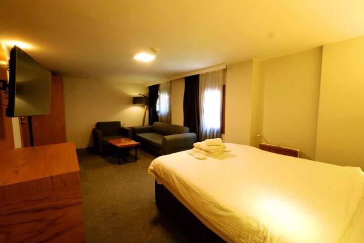 Room 22 of 58