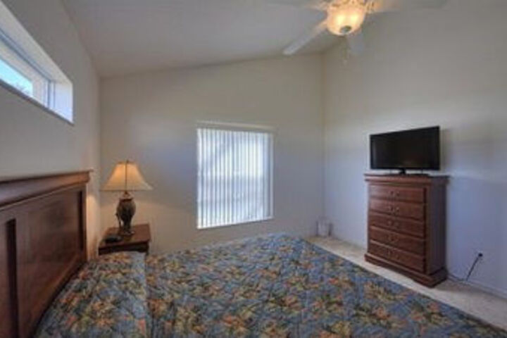 Room 8 of 42
