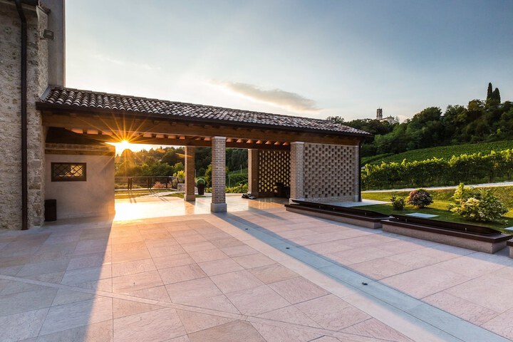 Terrace/Patio 48 of 52