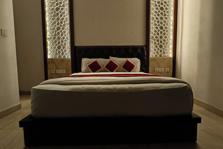 Room 35 of 115