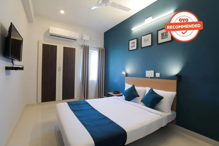 Room 2 of 5