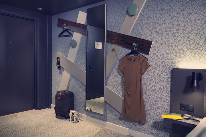 Room 14 of 63