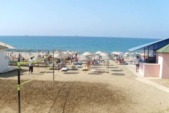 Beach 19 of 26