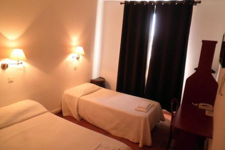 Room 14 of 30