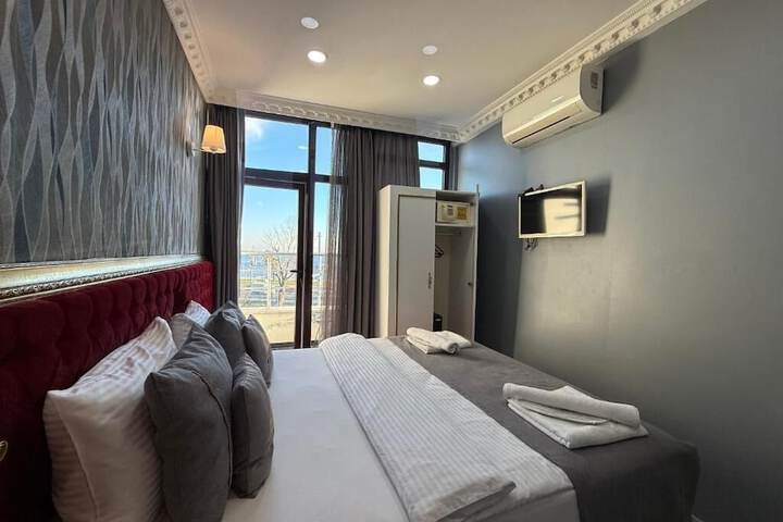 Room 20 of 110