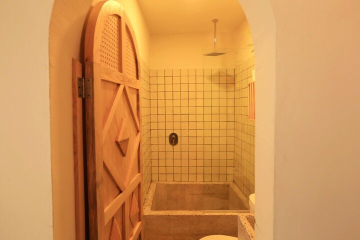 Room 40 of 48