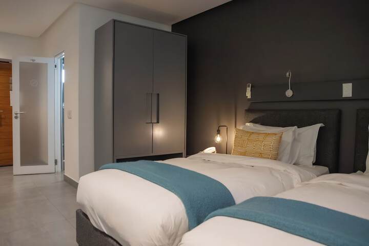 Room 43 of 114
