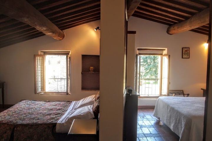 LAia Country Holidays in Monteriggioni