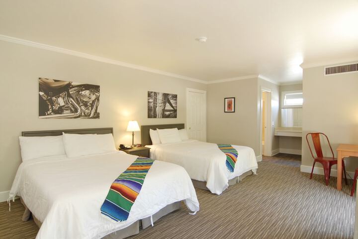 Room 4 of 82