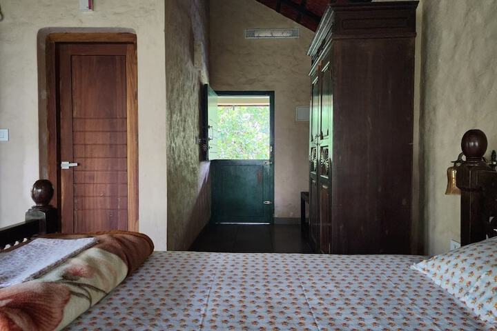 Room 17 of 69