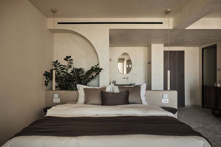 Room 9 of 212