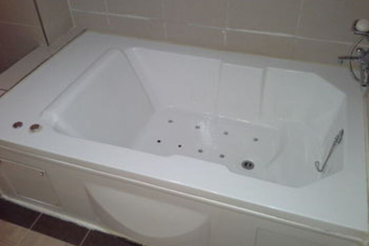 Hot Tub 62 of 68