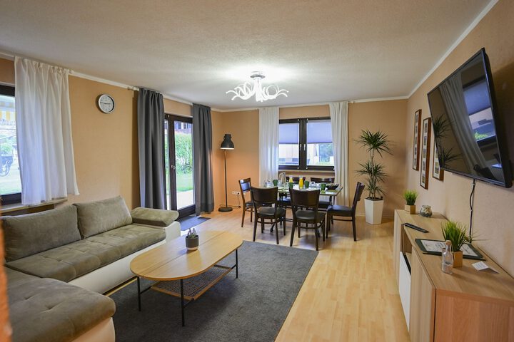 Room 15 of 32