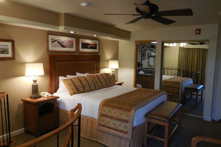Room 5 of 113