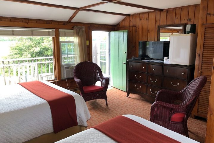 Room 16 of 43