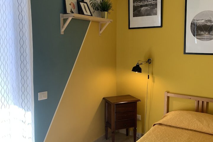 Room 5 of 40