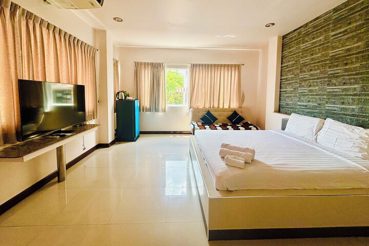 Room 42 of 68