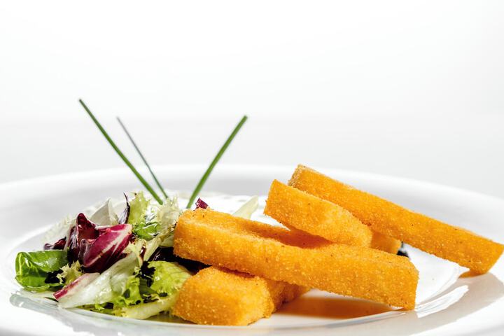 Dining 37 of 62