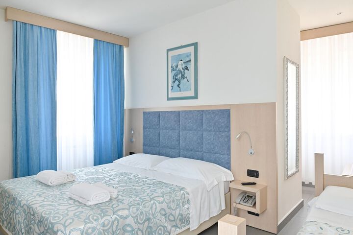 Room 8 of 52