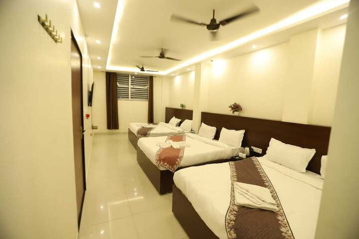 Room 25 of 53
