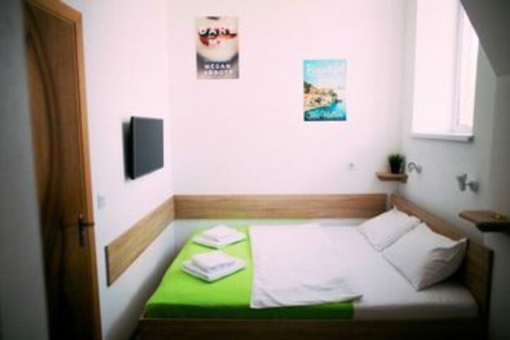 Room 19 of 62