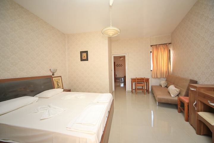 Room 3 of 29