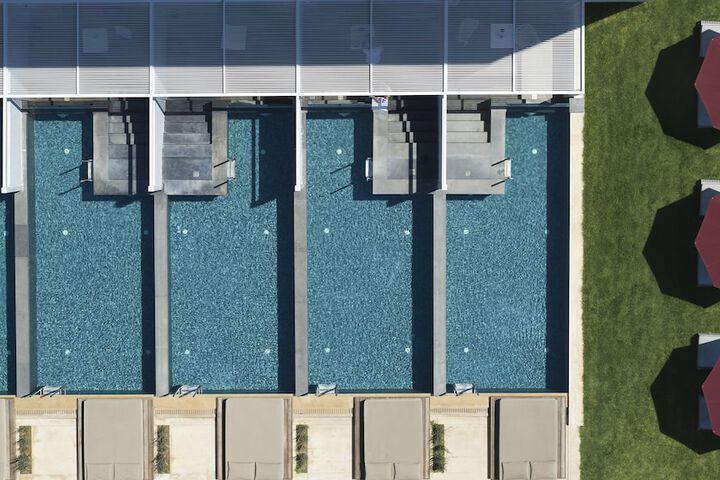 Pool Hotel