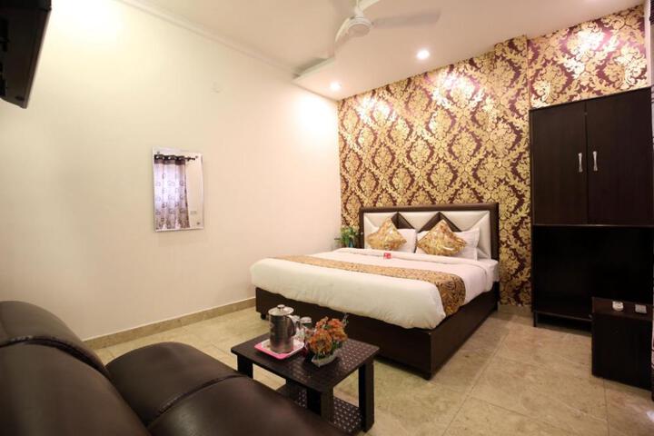 Hotel O Rich Inn