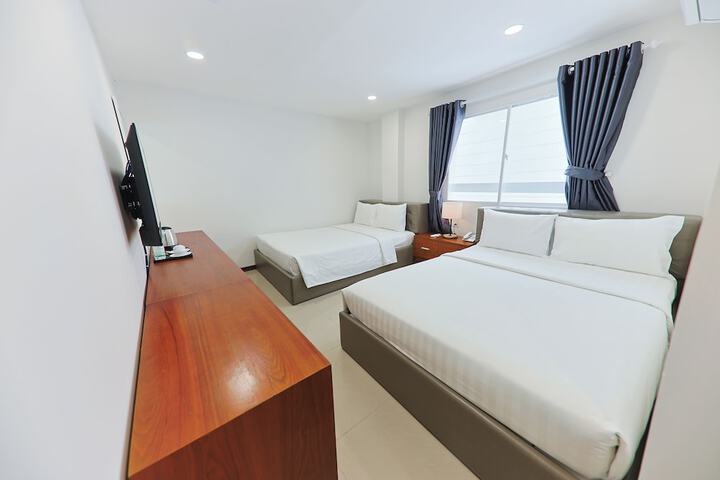 Room 27 of 42