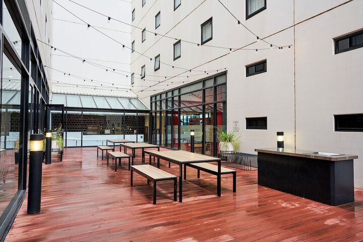 Terrace/Patio 30 of 33