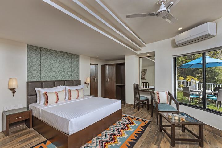 Room 10 of 61