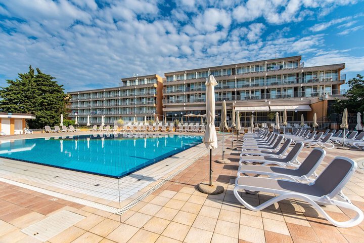 Photo of Arena Hotel Holiday