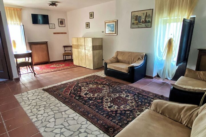 Room 14 of 39