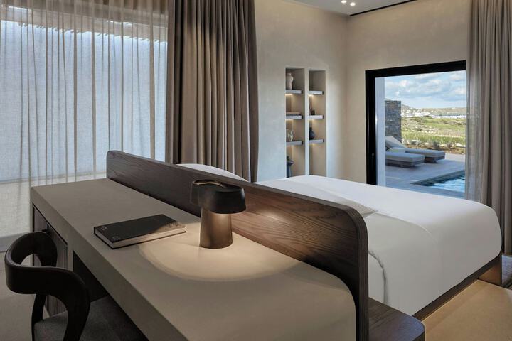 Room 3 of 32