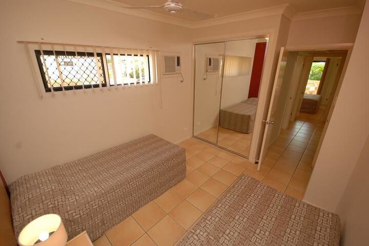 Room 9 of 23