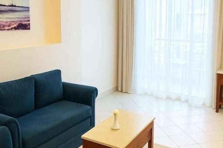 Room 21 of 46