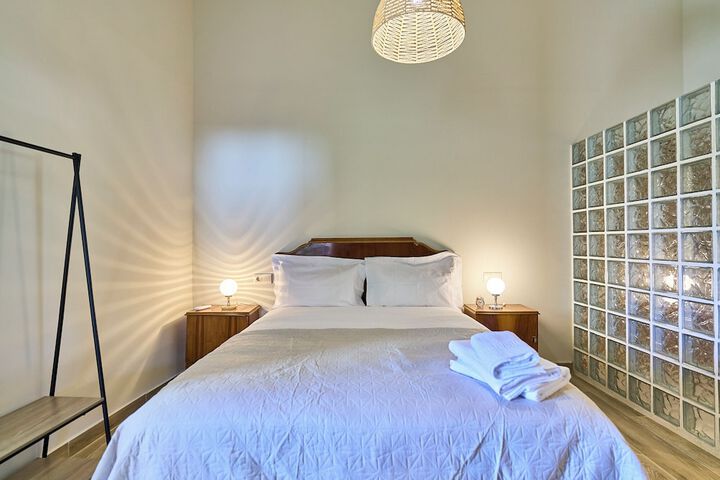 Room 10 of 56