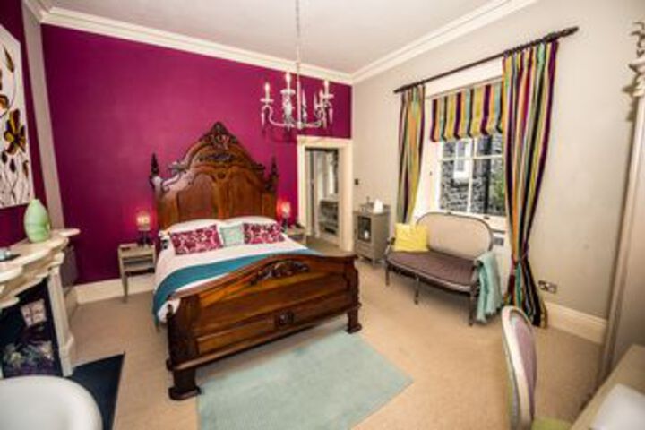 Room 25 of 44