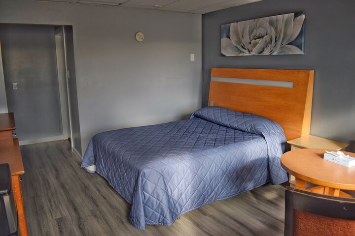 Room 14 of 82