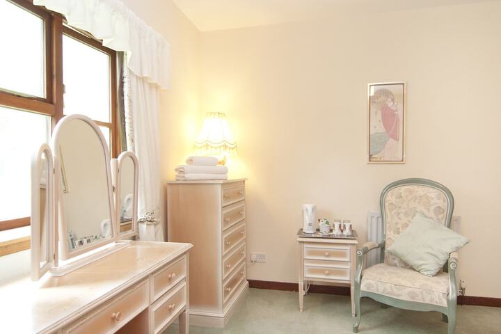 Room 12 of 71