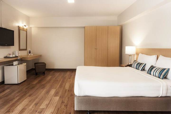 Room 16 of 49