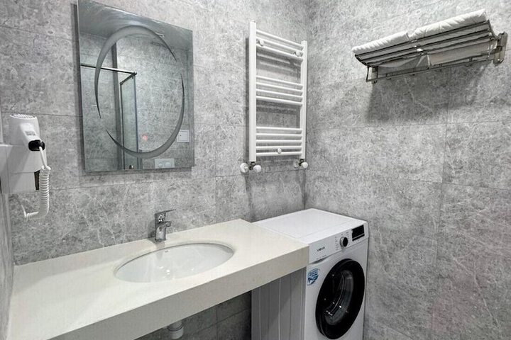 Room 7 of 31