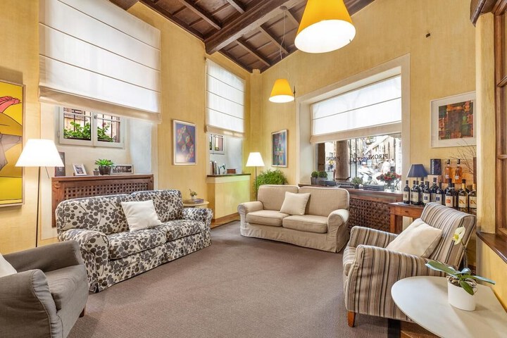 Guest Lobby