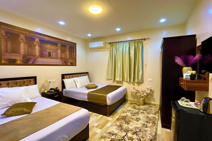 Room 48 of 84