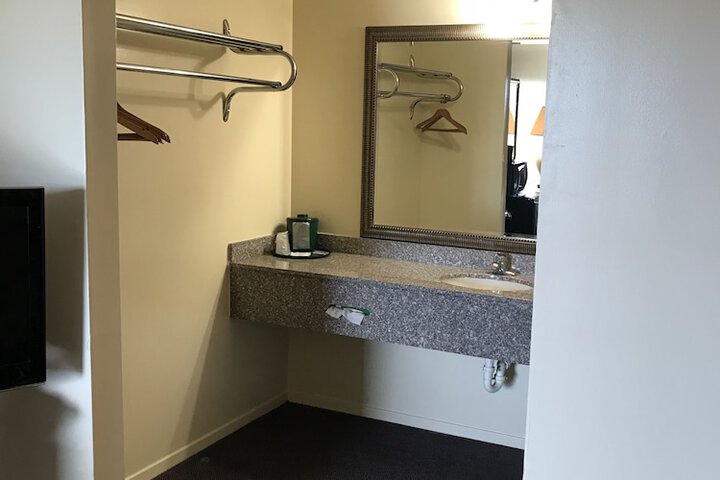 Deluxe Double Room (2 of 7)