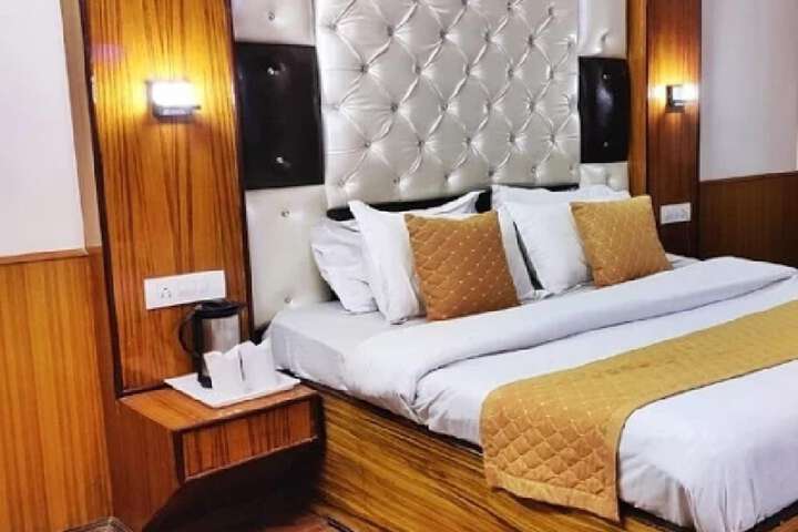 Room 5 of 22